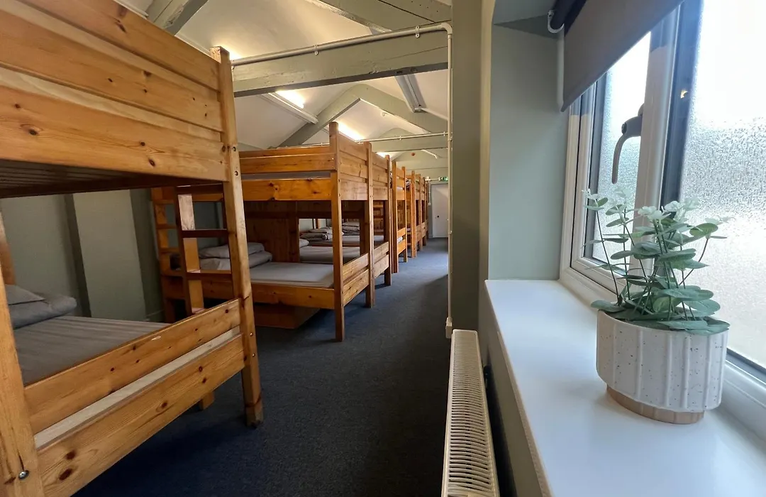 Denton House Hostel-1
